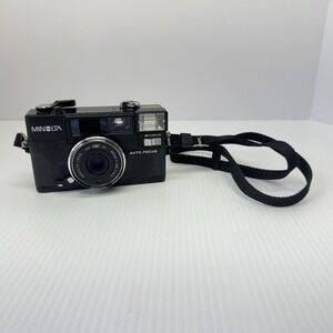 Vintage Minolta Hi-Matic AF2 Film Camera **Flash Not Working* For Parts Untested